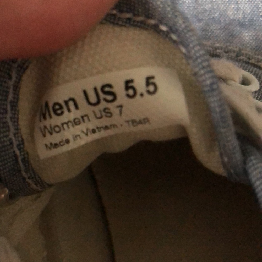 vans size 7 - Picture 4 of 4